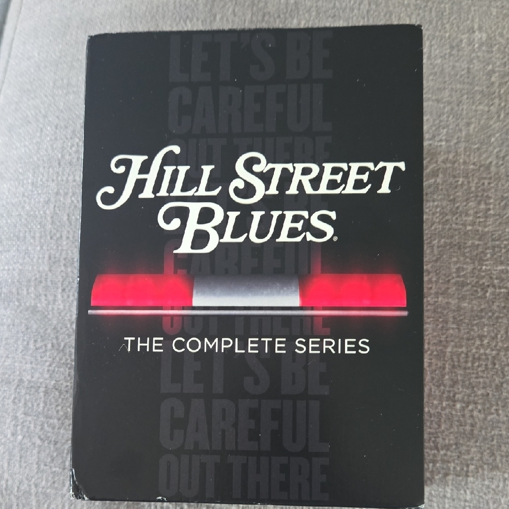 Hill Street Blues Complete Series Box Set (33 DvDs)